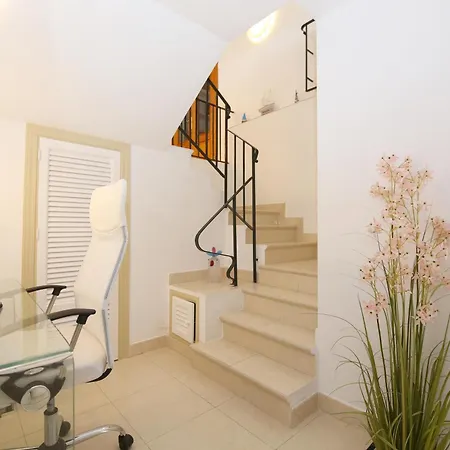 Вілла West Family Mostaza Естепона