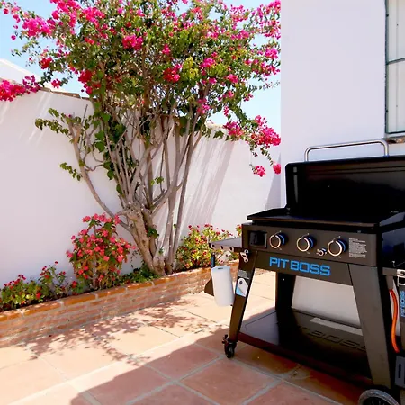 West Family Mostaza 别墅 埃斯特波纳