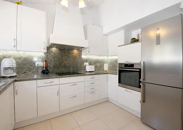 West Family Mostaza * 埃斯特波纳